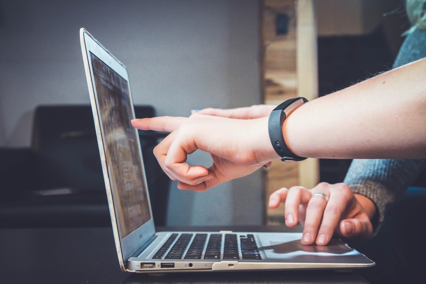 Maximizing Results with Professional Research Skills